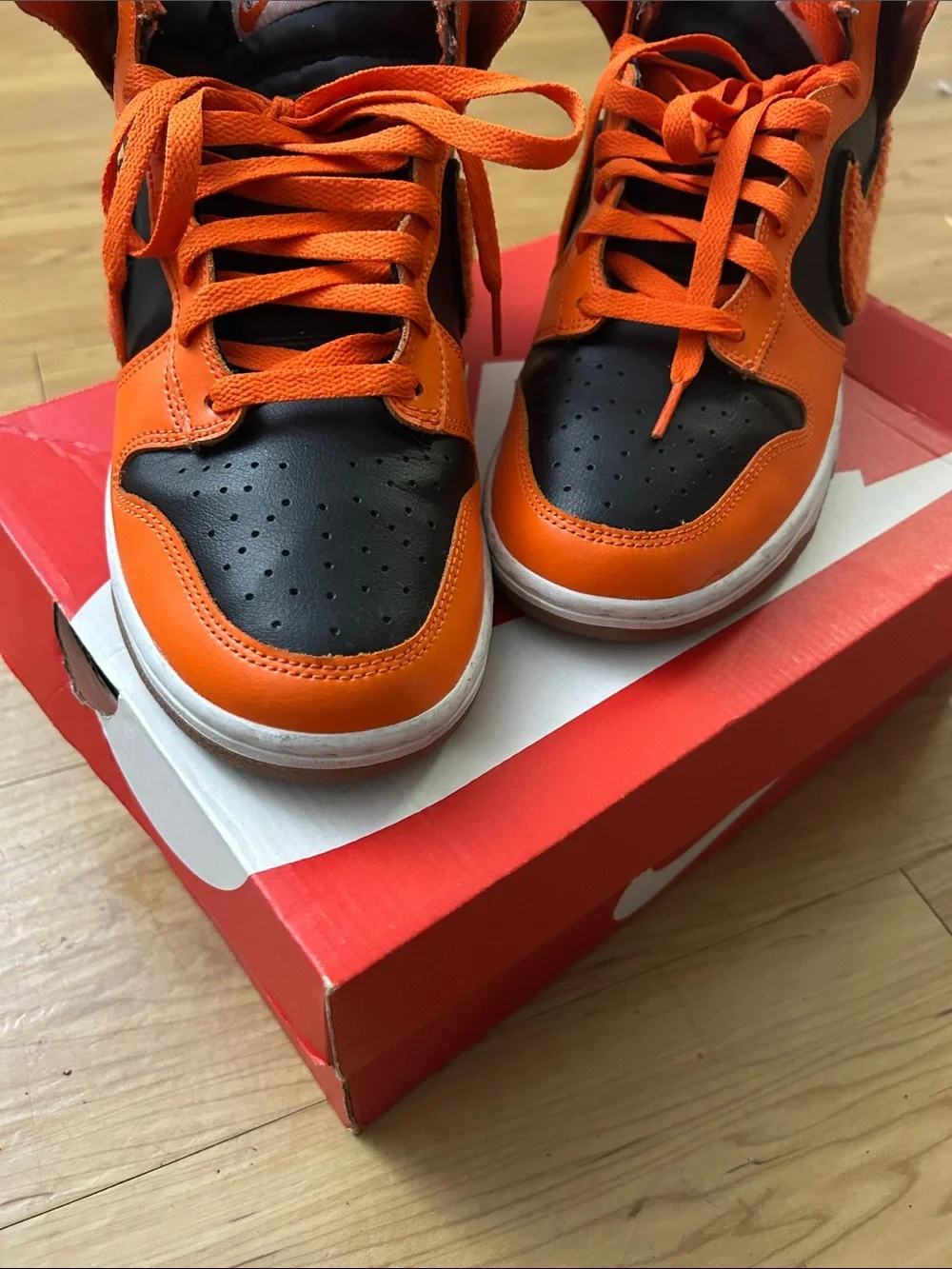Nike Dunk Hi Retro Univ. Orange/Black High-Top Sneakers Textured Swoosh 11/9.5 - Picture 7 of 8